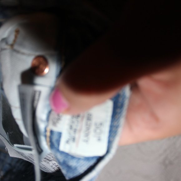 Levi's Distressed 501 Skinny Jeans Sz 24 - Picture 6 of 9